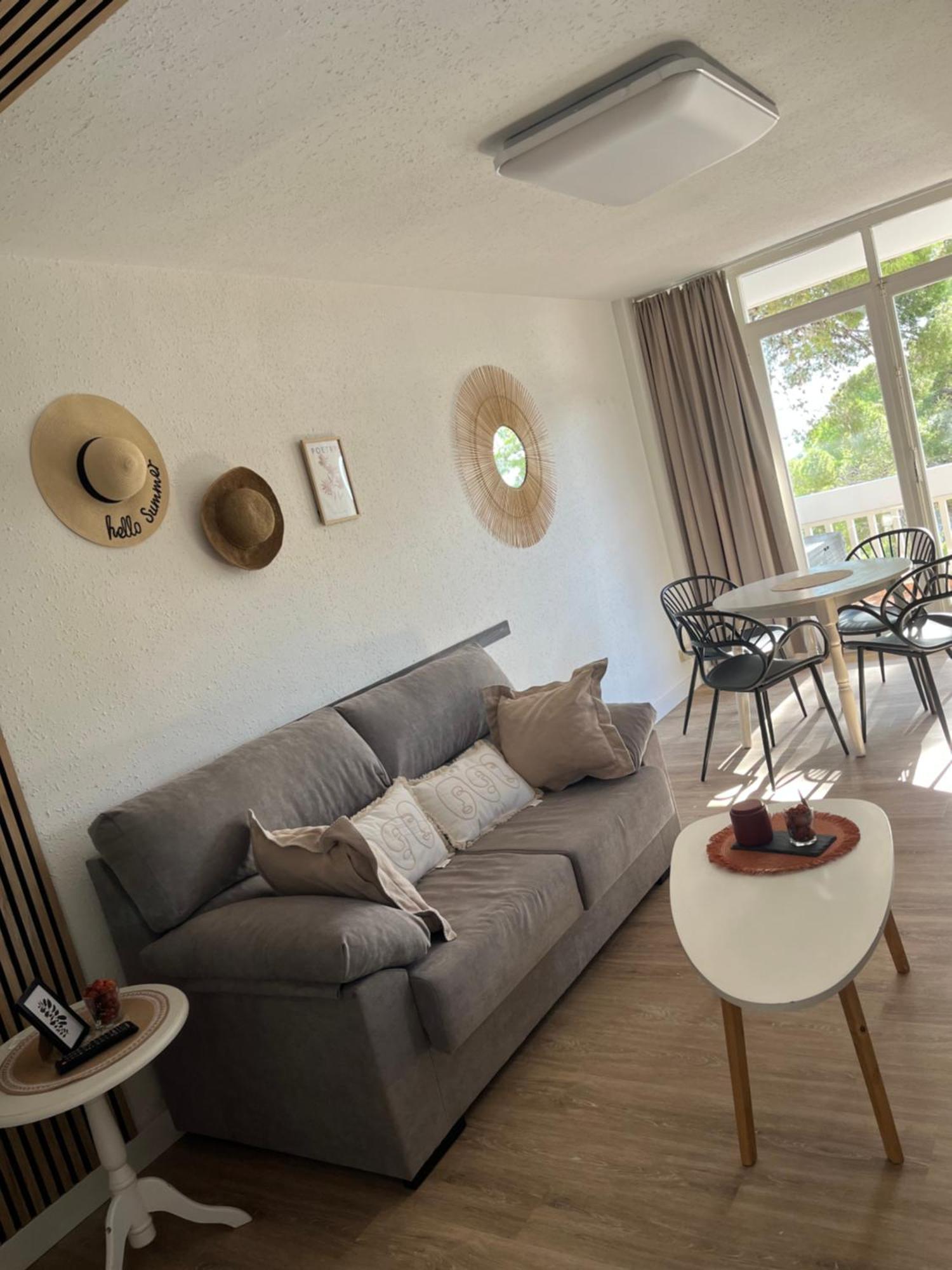 Appartement Vue Mer Avec Piscine Et Wifi Salou Eksteriør bilde